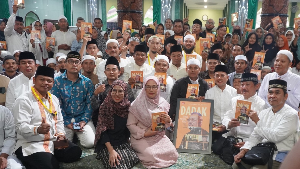 Rektor UINSU Bedah Buku Haul Haji Anif | Bersedekahlah dalam Semua Situasi, Jangan Mengeluh