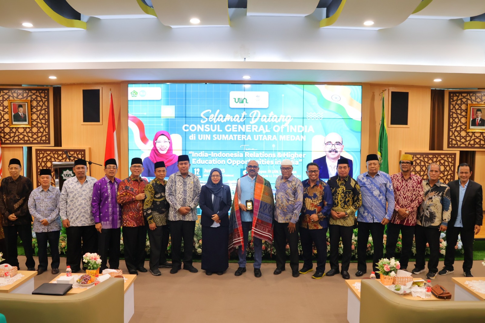 Menjalin Persahabatan Akademik dan Budaya: Kunjungan Konjen India ke UINSU Medan