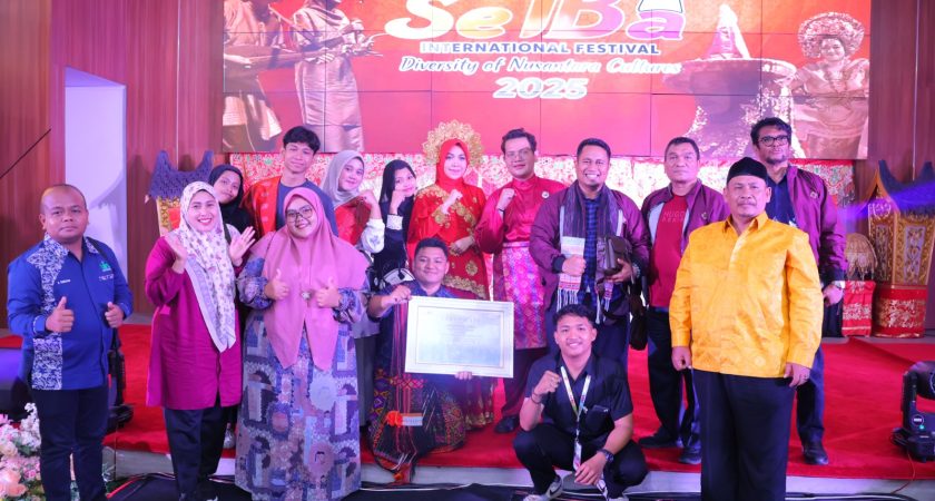 Dari Medan ke Padang, UINSU Persembahkan Harmoni Seni di 3rd SEIBA International Festival 2025