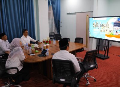 Rektor dan Pimpinan UINSU Hadiri Istighosah “Doa Santri untuk Negeri”, Menag Ajak Santri Jaga Kesantunan sebagai Ciri Utama Pendidikan Pesantren