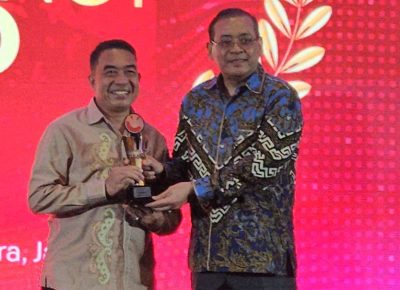 Komisi Informasi Pusat Anugerahkan Kemenag Sebagai Badan Publik Paling Favorit 2025