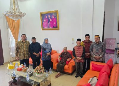 Silaturahmi Pimpinan UIN Sumatera Utara ke Kediaman Rektor Periode 2001-2009 Prof. Dr. M. Yasir Nasution: Menjalin Inspirasi dan Semangat Baru