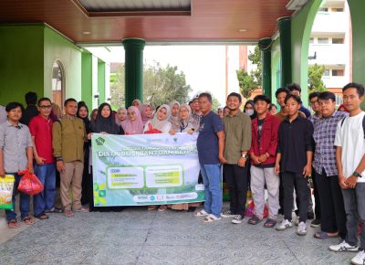 Rektor UINSU Salurkan Bantuan untuk 67 Mahasiswa Terdampak Banjir di Medan