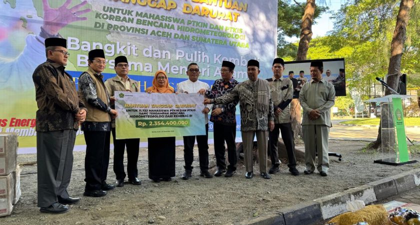 UINSU Medan Terima Bantuan untuk 1.417 Mahasiswa Terdampak Bencana, Menag Tegaskan Negara Hadir