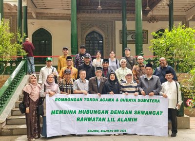 Menelusuri Peradaban Islam dan Budaya Tiongkok: Prof. Nurhayati dan Tokoh Islam Sumatera Kunjungi Xinjiang, Kashgar, dan Beijing