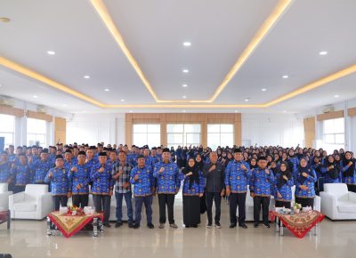 Sentuhan Humanis Kuliah Umum UINSU Medan: Mengupas Rahasia Umur Panjang Roseto, Keajaiban Senyum, hingga Analisa Tulisan Tangan