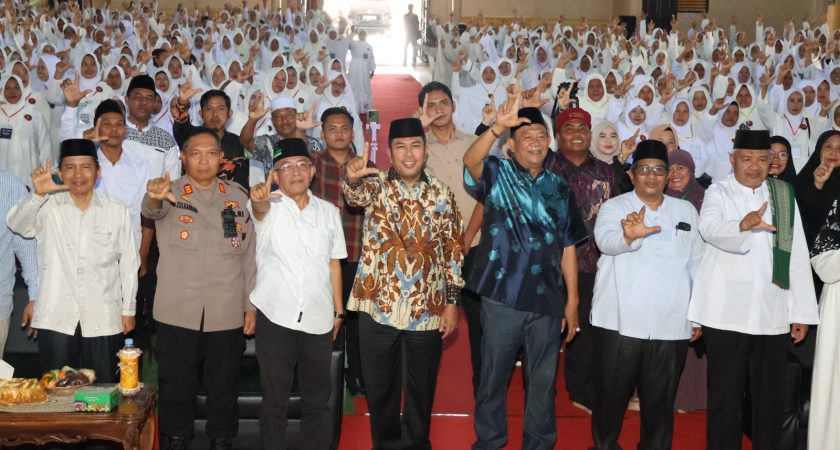 Menginspirasi, Guru Tanpa Gaji dan Lansia 83 Tahun Wisuda Al-Qur’an dalam Kolaborasi UINSU Medan dan Pemkab Langkat