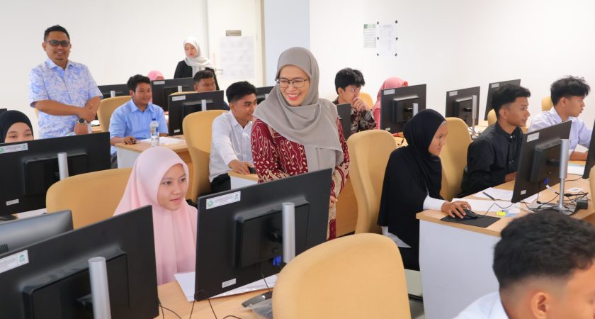 Tinjau Langsung Hari Terakhir UMPTKIN, Rektor UINSU Pastikan Ujian Berjalan Lancar dan Sukses