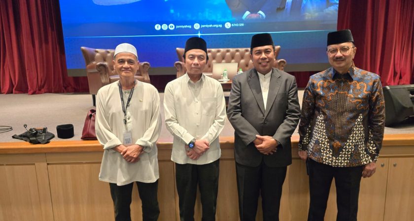 Merajut Harmoni Spiritual, Wakil Rektor Bidang Kerja Sama dan Pengembangan Lembaga UINSU Kupas Tuntas “Nilai-Nilai Tasawuf dalam Kehidupan” di Jamiyah Singapore