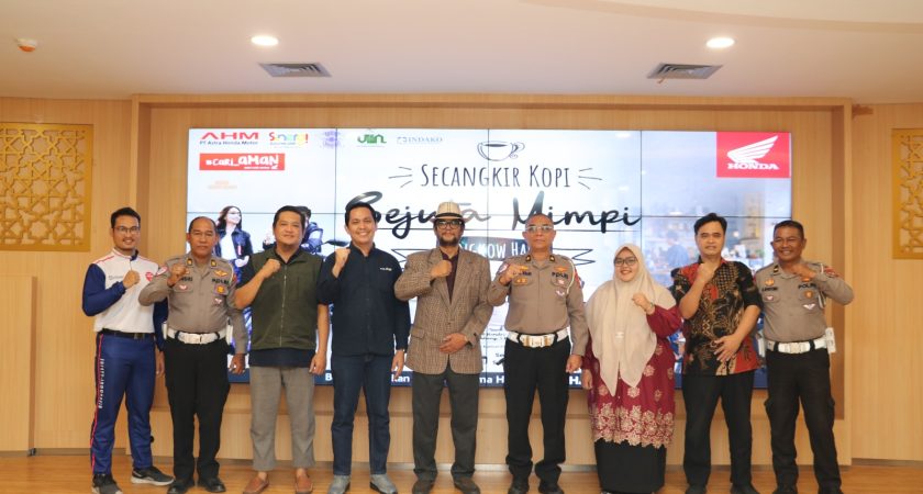 UIN Sumatera Utara Medan Bersama Polda Sumut dan PT Indako Trading Coy Gelar Edukasi Keselamatan Berkendara bagi Mahasiswa